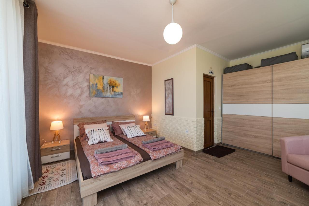 Sunny House Izgrev Villa Balçık Dış mekan fotoğraf